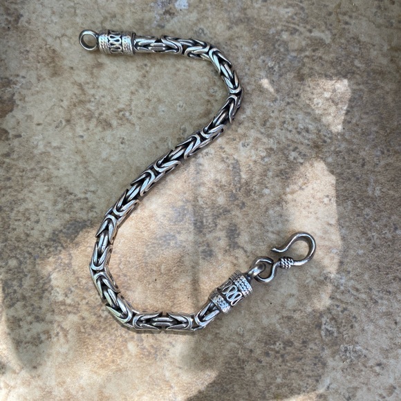 Sterling silver Byzantine link bracelet - Picture 3 of 10